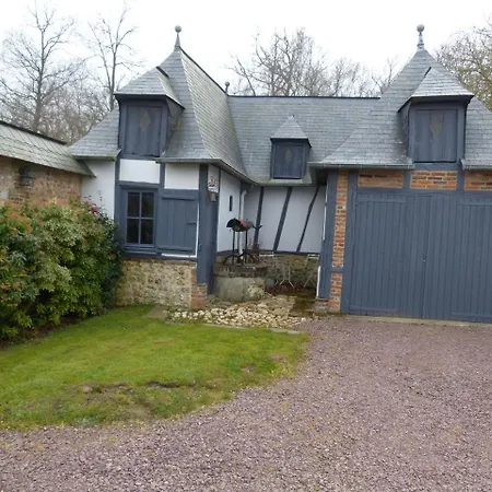 Le Clos Du Quesney Bed & Breakfast